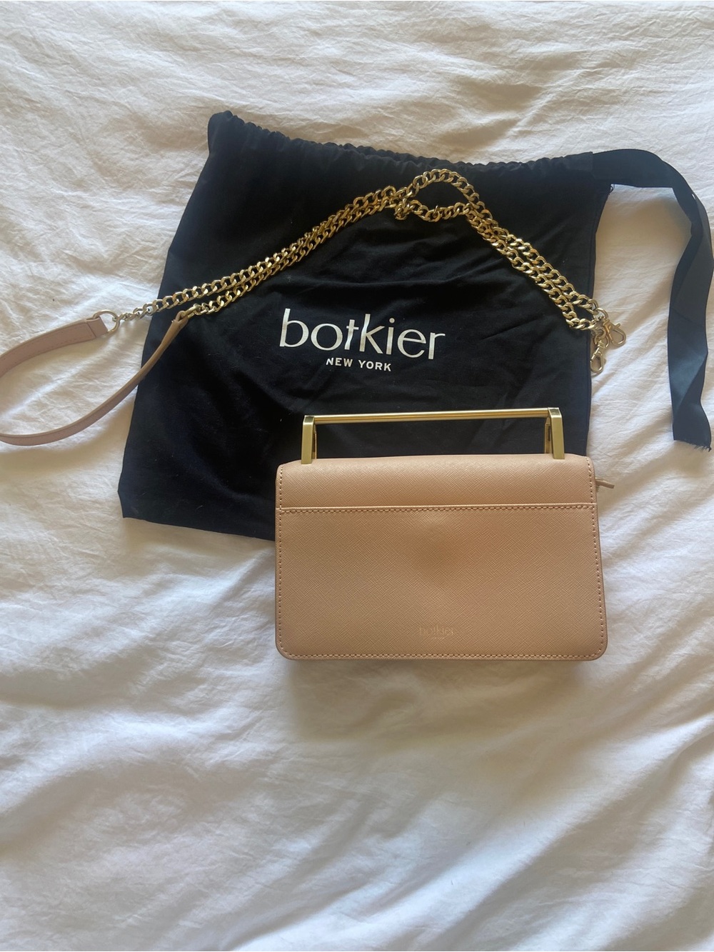 Botkier Nude Blush Leather Crossbody with Gold Hardware - Picture 3 of 9